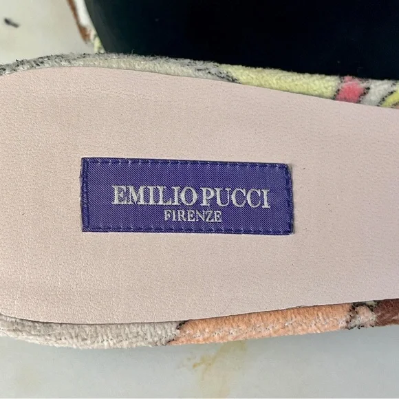 Sz. 7.5 Emilio Pucci Terry Shoes - Picture 6 of 17